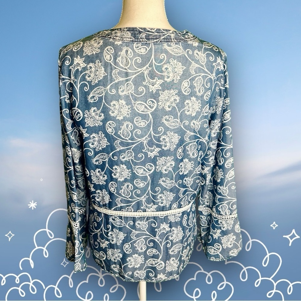 Fourteenth Place Denim Blue & White Paisley Lyocell Bohemian Print Top Size M - Picture 3 of 9